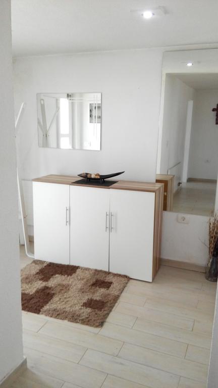 Holiday Home Marsan Пула Екстериор снимка